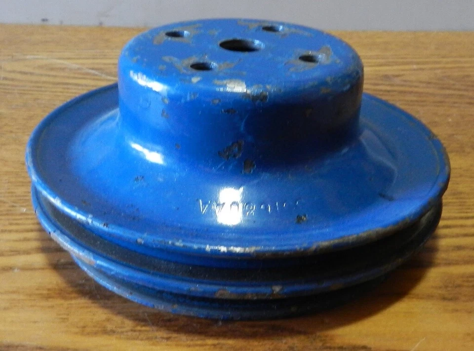 Chevrolet Vehículo 1978-81 V6, V8 usado bomba de agua polea 2 correas 351680-AA Foto 2 de 4