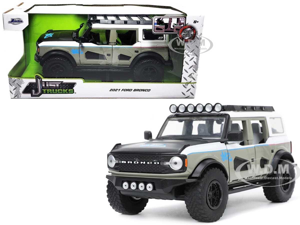2021 FORD BRONCO GRAY 