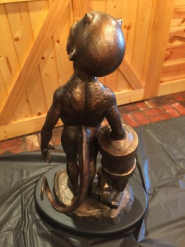 Sideshow HELLBOY HELLBABY Faux Bronze Statue Maquette Mike Mignola NEW! #118/500 - Picture 8 of 17