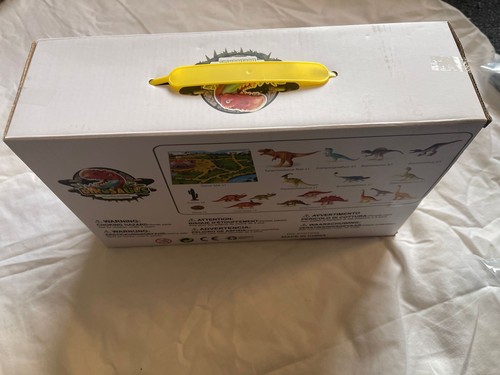 BeeBee Dino Toy Set w/ Play Mat. Realistic Figures for 3-6yr Kids. Perfect Party - Picture 3 of 5