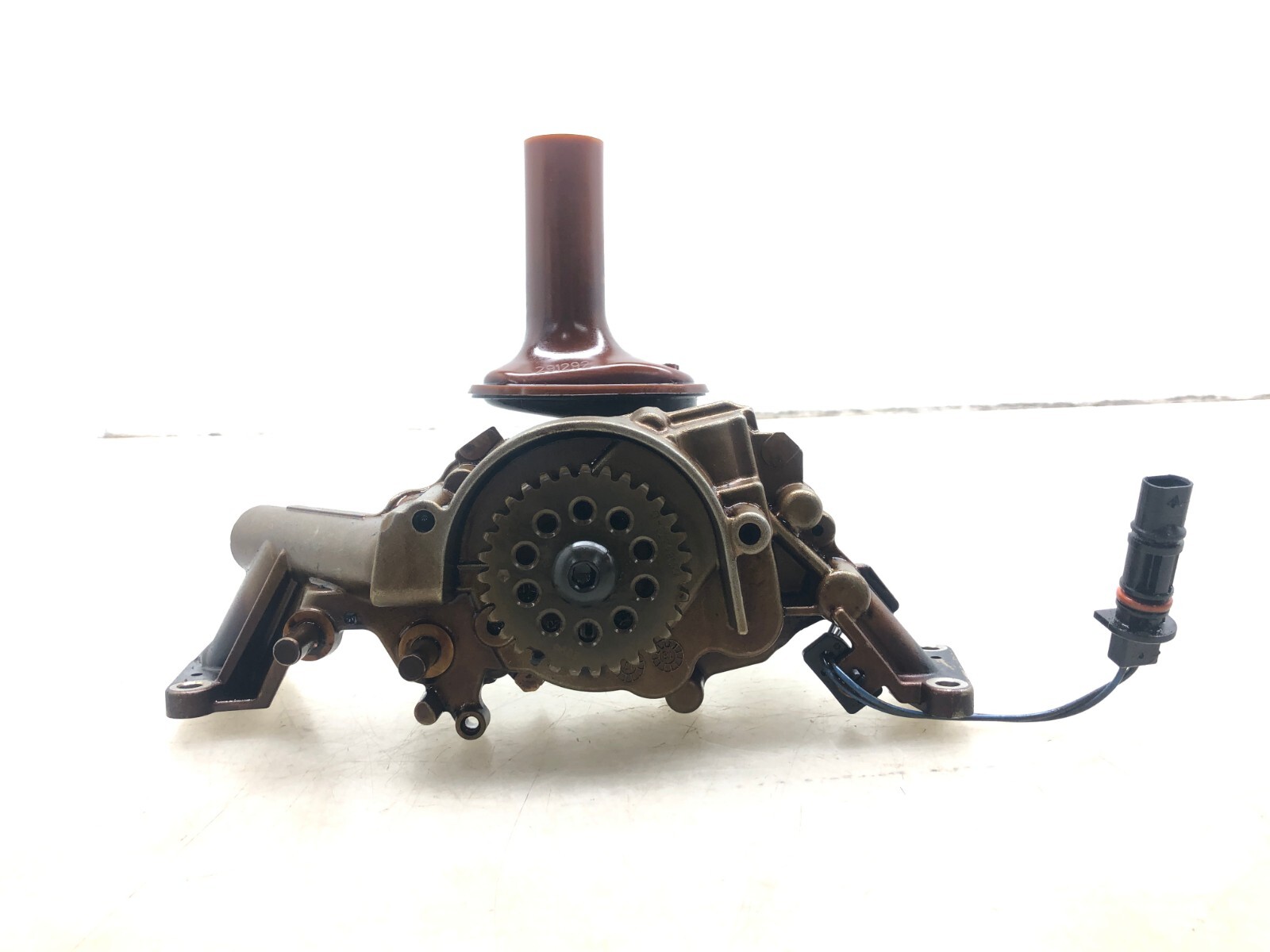2017-2020 MASERATI LEVANTE 3.0L V6 ENGINE MOTOR OIL PUMP OEM