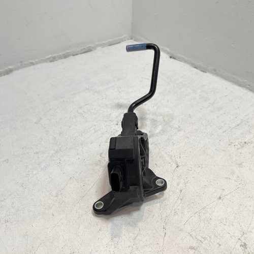 2018 - 2024 TOYOTA CAMRY GAS PEDAL THROTTLE ACCELERATOR TRAVEL SENSOR OEM - Picture 2 of 10