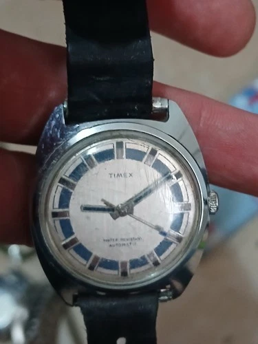 UNIQUE Men's Vintage 1976 Watch TIMEX. Manual Wind