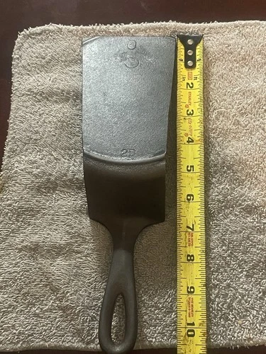 Vintage Lodge #5 Cast Iron Skillet Spatula from a 3 Notch