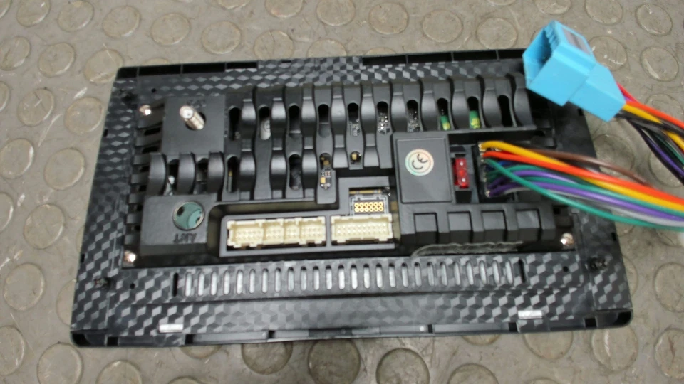 Radio ( Touchscreen / Zubehör ) Suzuki Swift 1.3 MZ 12 Monate Garantie - Bild 2 von 4