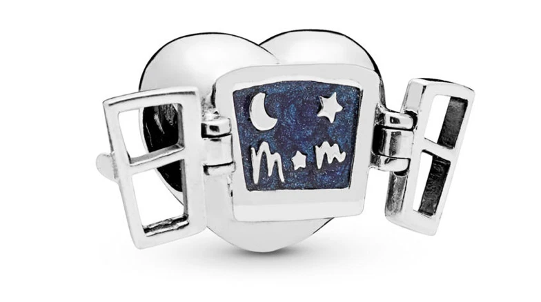 Pandora window shop heart charm