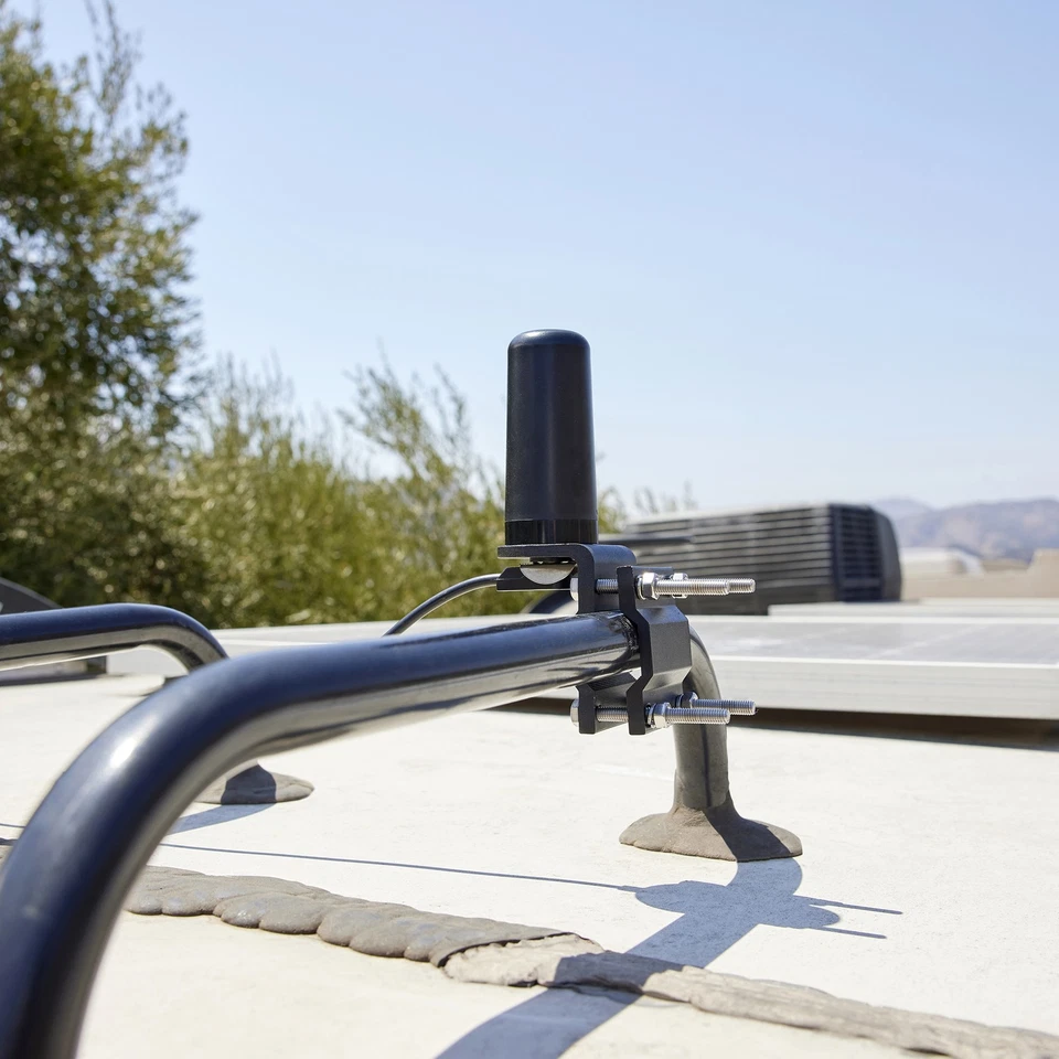 Antena fantasma Midland MicroMobile MXTA25 3db ganancia bajo perfil Foto 4 de 4