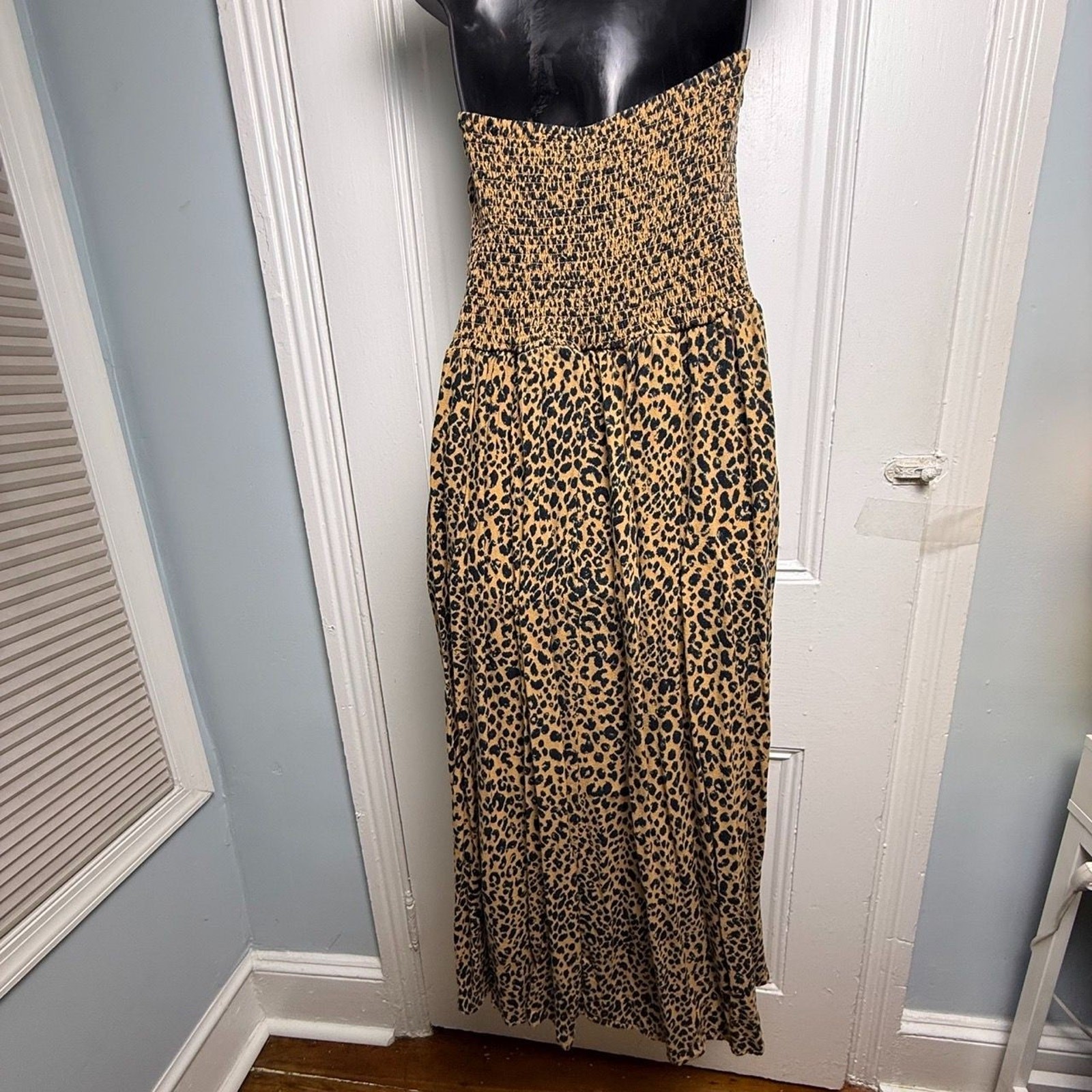 Universal Thread Leopard Strapless Midi Dress Wom… - image 4