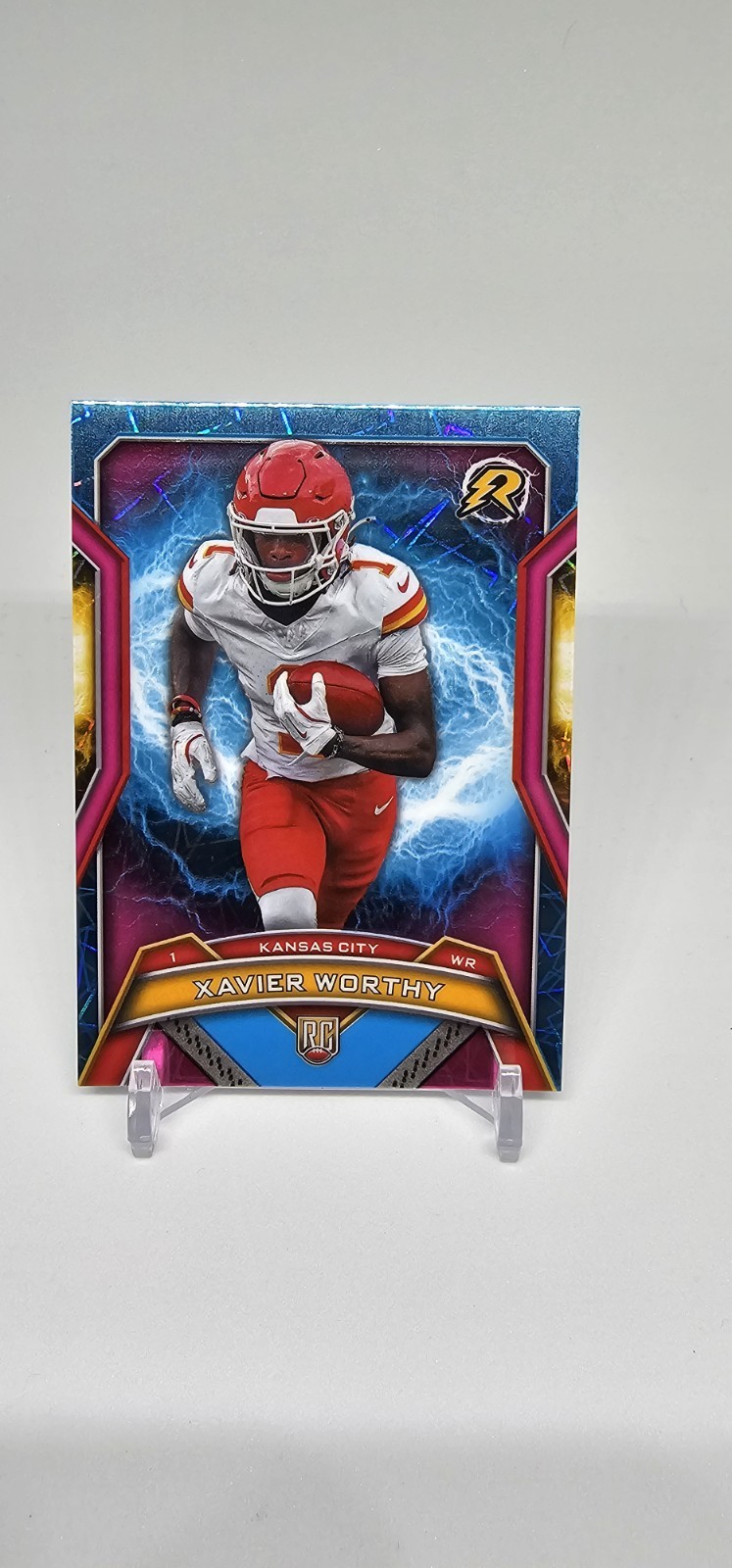 2024 Topps Resurgence - Rookies Xavier Worthy #143 Sky Blue & Pink Shock Chiefs