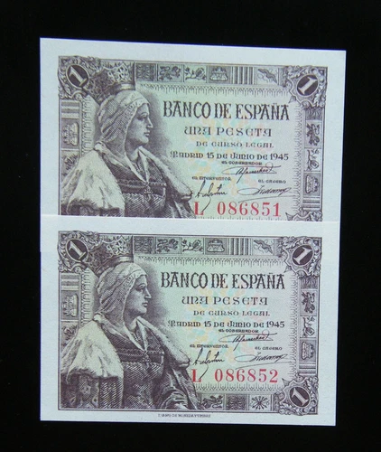 29 - SPAIN  2 BANKNOTE 1 PESETA 1945  CONSECUTIVE NUMBERS  UNC  GEM