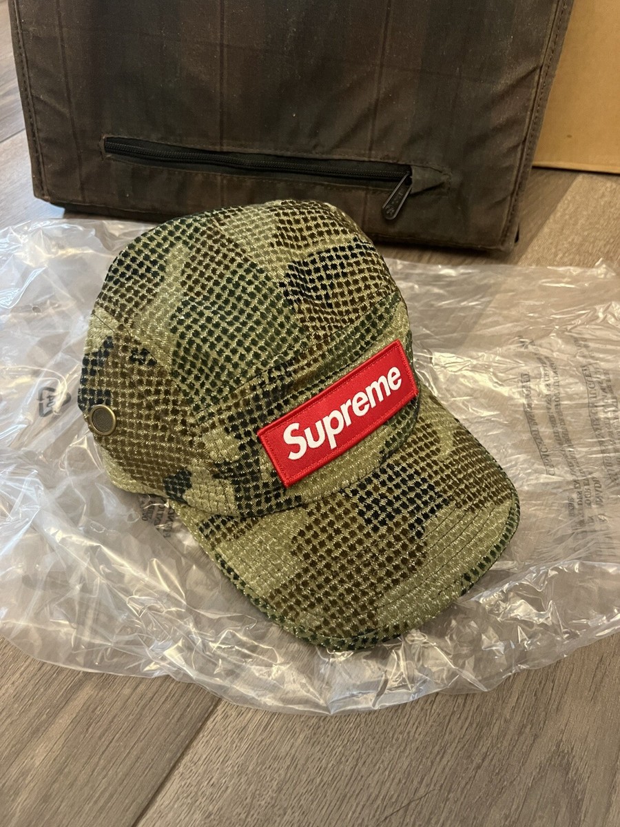 SUPREME CAMO GRID VELVET CAMP CAP WOODLAND CAMO OS/ FW22