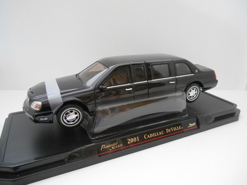 Yat ming 2001 cadillac de ville art. 24018 colore nero scale 1/24 - Foto 2 di 2