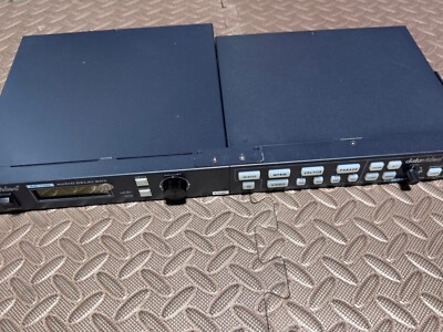 DATAVIDEO VS-150 SAMPLING VIDEO VECTOR SCOPE with AD-100 Audio Delay Box