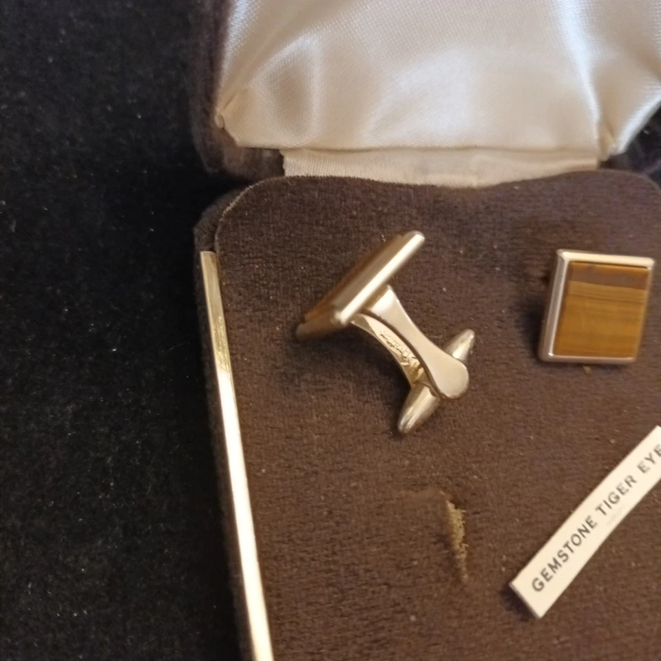 Stratton Gold Tone Tigers Eye Cufflinks In Box - Image 4 of 4