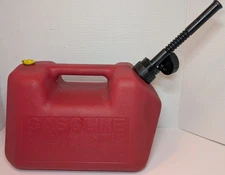 BLITZ 11815 2 GALLON 8 oz. PLASTIC GAS CAN W/ FLEX SPOUT, VENT & CAP