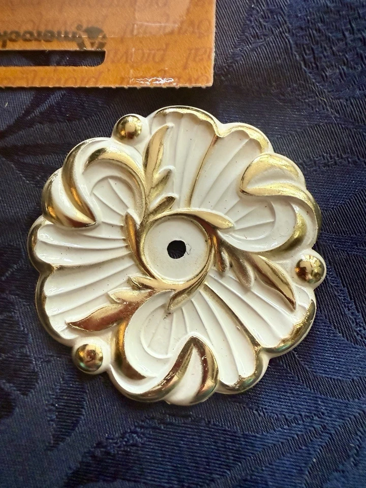 11 Amerock New Old Stock Provencial Cabinet Knob Backplates - Image 2 of 4