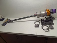 Dyson Cordless detect Total Clean Vacuum SV-47