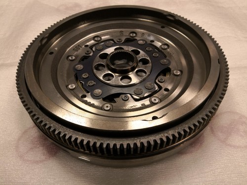 OEM AUDI RS3 RSQ3 TTRS CUPRA FORMENTOR 2.5L TFSI FLYWHEEL NEW!!! 07K105266H! - Picture 4 of 10