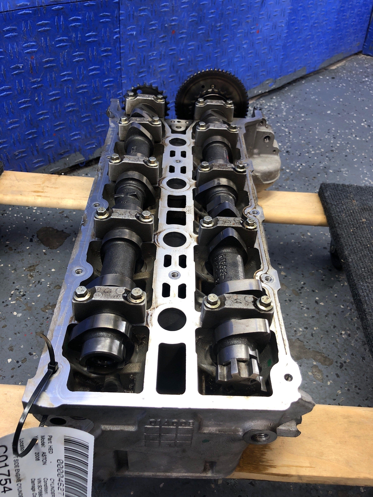 2006-2018 ASTON MARTIN VANTAGE V8 4.3L LEFT SIDE ENGINE CYLINDER HEAD OEM 2007