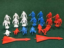 21 MPC Play Set 2" Astronaut Spacemen 2 Rockets Red White Blue Model 1960s