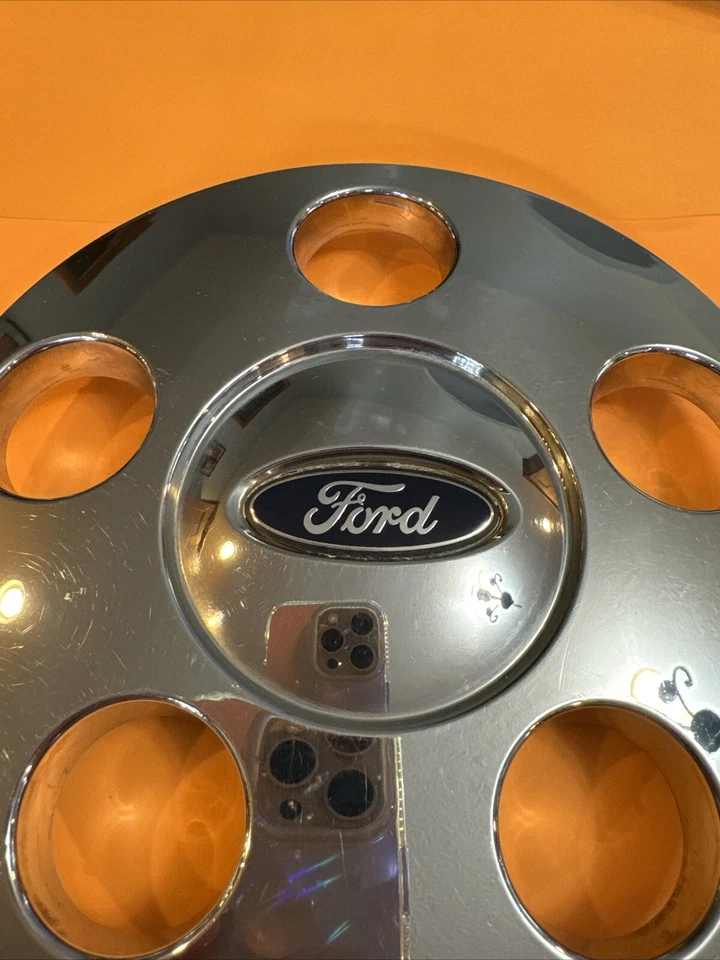 8G1J-1A096-AA 2008 2009 Ford Taurus, Taurus X  OEM Center Cap Alloy Silver - 1 - Image 2 of 3