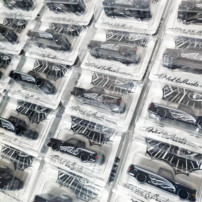 Lot of 3 HOT WHEELS 2024 JAPAN CONVENTION CHEVY SILVERADO Lot of 3 HOT WHEELS 2024 JAPAN CONVENTION CHEVY SILVERADO