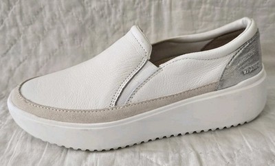 VIONIC Kearny Womens Leather Slip On Sneakers Shoes WHITE  Size 6  NWOB