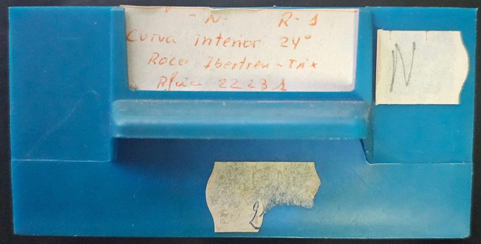 Lot 10X Scale N Inner Curve Track 24° N Gauge Seated Passengers Model Vintage - Image 2 of 2