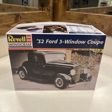 Revell Monogram 32 Ford 3-Window Coupe 1:25 Scale Model Kit