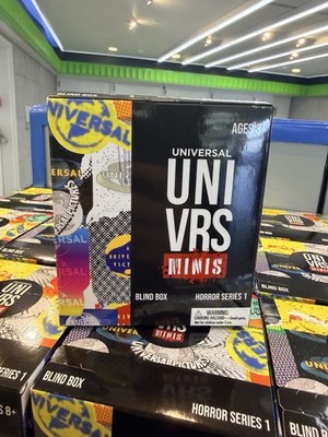 Universal Studios UNIVRS Minis Mystery Blind Box Figure Series 1