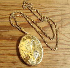 Vintage Large Engraved Rolled Gold Oval Photo Locket Pendant for Necklace 1970s