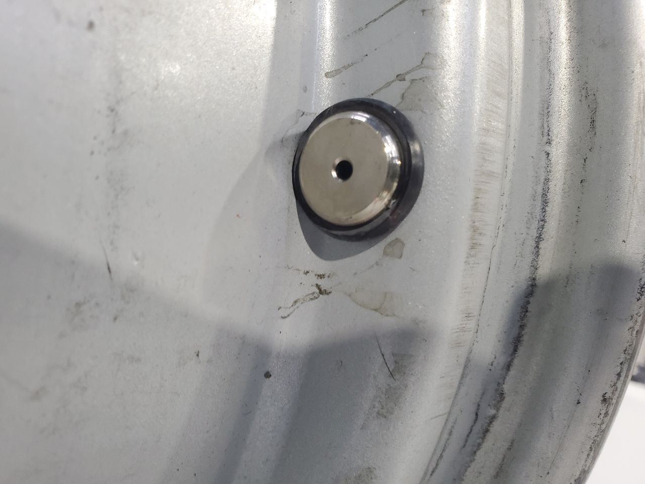 Used Wheel fits: 1991 Bentley TURBO R  Grade C
