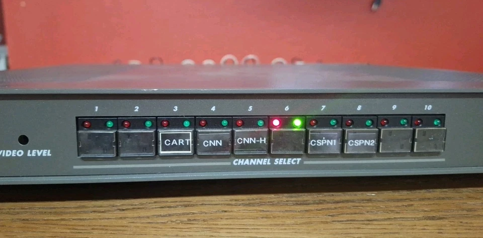 Videotek RS-10A 10-Input BNC Video Analog Routing Switcher Tests Good - A V or B - Image 3 of 4