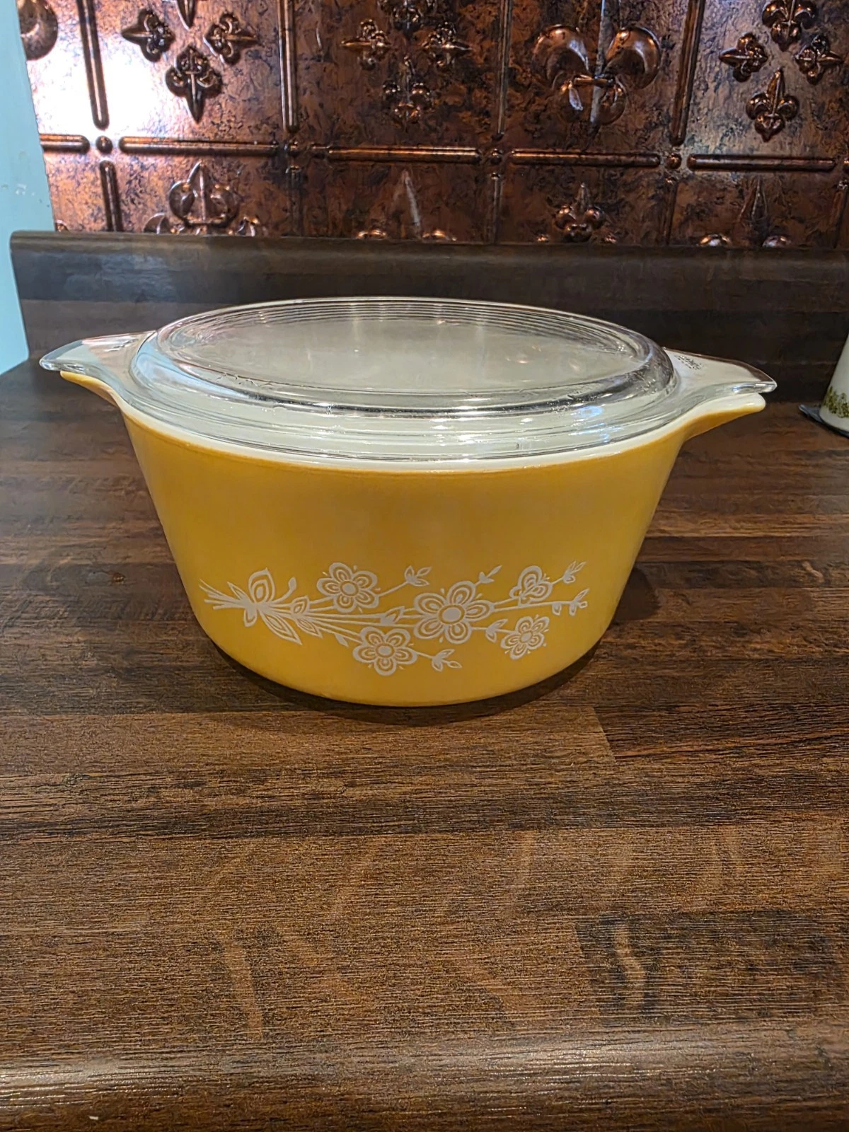 Vintage Pyrex Butterfly Gold 1.5 QT Casserole Dish 474 with Lid - Thumbnail 2