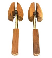 VTG Cedar Wood Shoe Trees Men's Medium Split Toe Stretcher Keepers Size 8.5 - 10