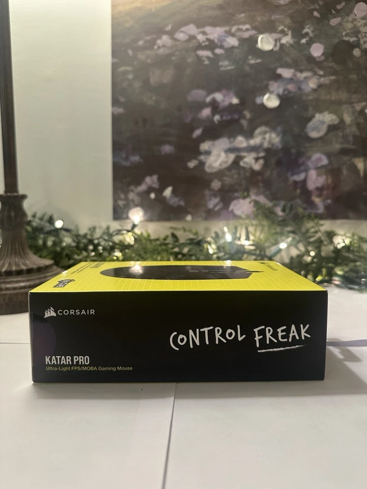 CORSAIR - BRAND NEW - KATAR PRO ULTRA LIGHT GAMING MOUSE - 12,400 DPI sensor - Image 4 of 4