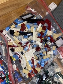 LEGO 10184 Creator Town Plan Complete w/ Instructions Mini-figures & Box