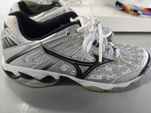 Mizuno Wave Lighting 6 Volleyball Sneakers Shoes Women's Size 6.5 gs-0310