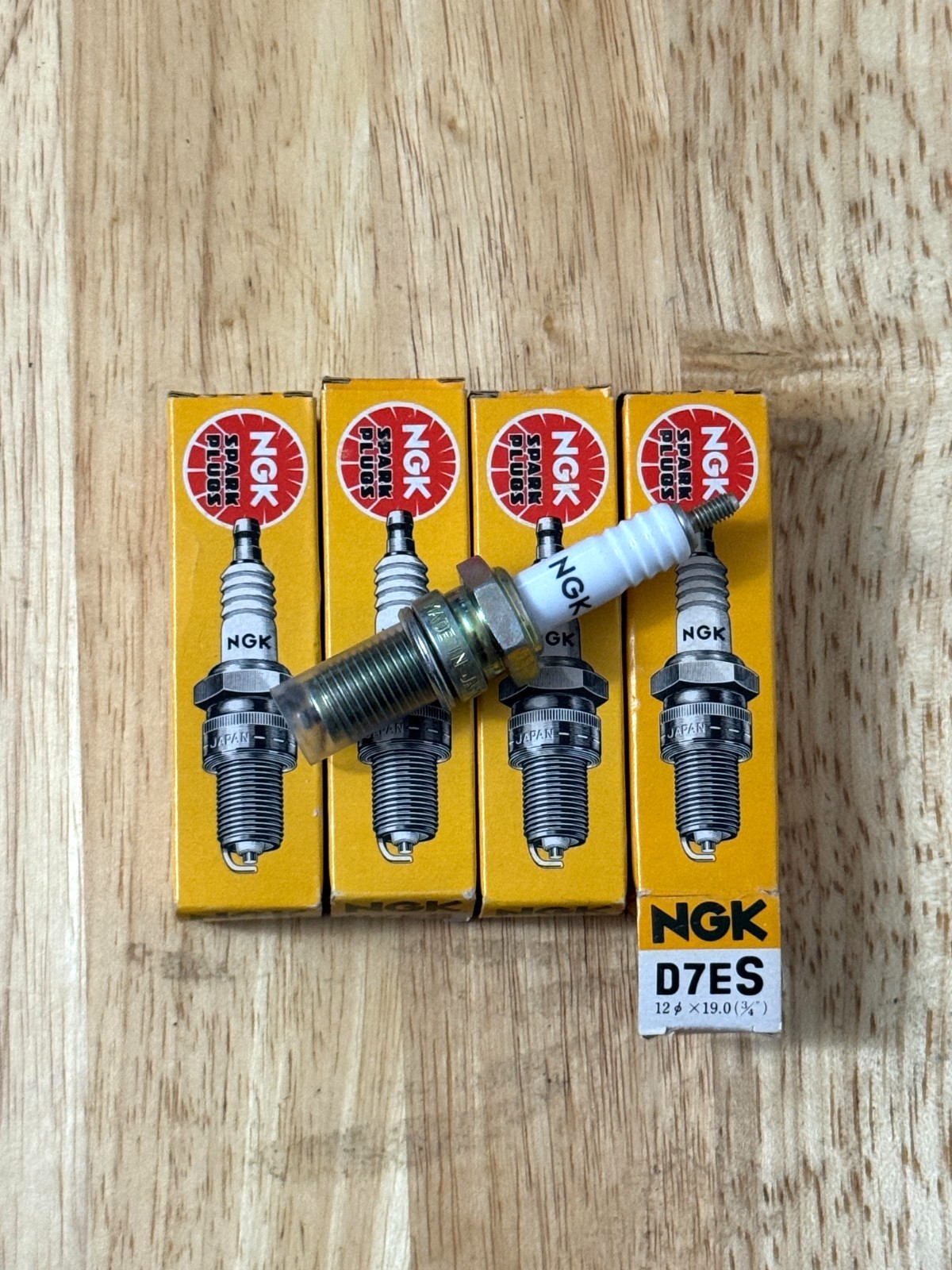 Lot of 4 NGK Spark Plugs - DR7ES for vintage motorcycles