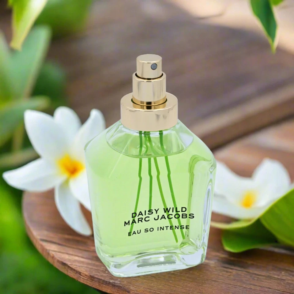 Daisy Wild Eau So Intense por Marc Jacobs 3.3/3.4 OZ Nuevo Probador Foto 3 de 3