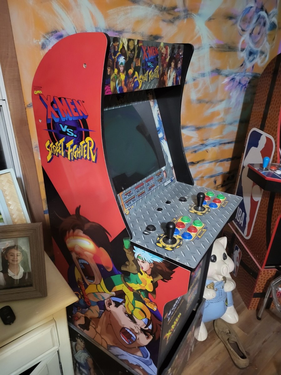 Arcade1UP X-MEN vs Street Fighter (w/ riser + light-up Arcade1UP X-MEN vs Street Fighter (w/ riser + light-up