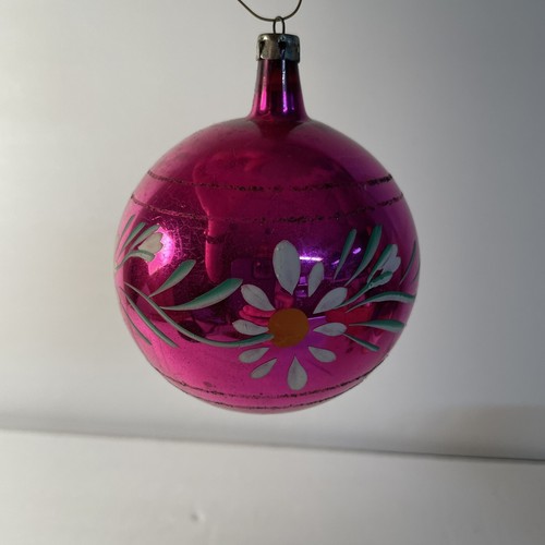 Vintage Blown Glass Christmas Ornament Hand Painted Daisy Flowers Poland - Picture 3 of 8