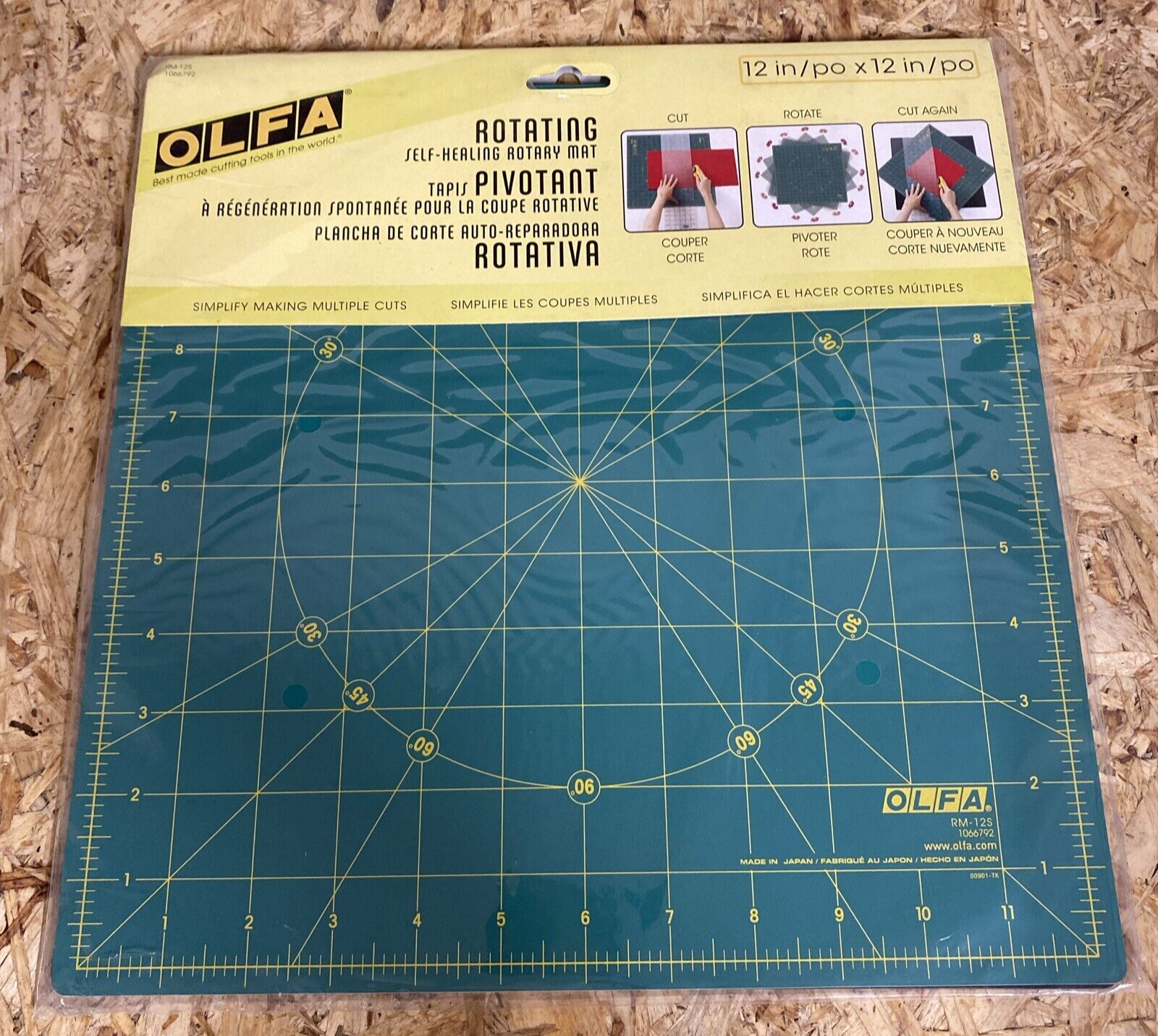OLFA Rotating Self-Healing rotary Mat (RM-12S) 12"" x 12"" 1066792