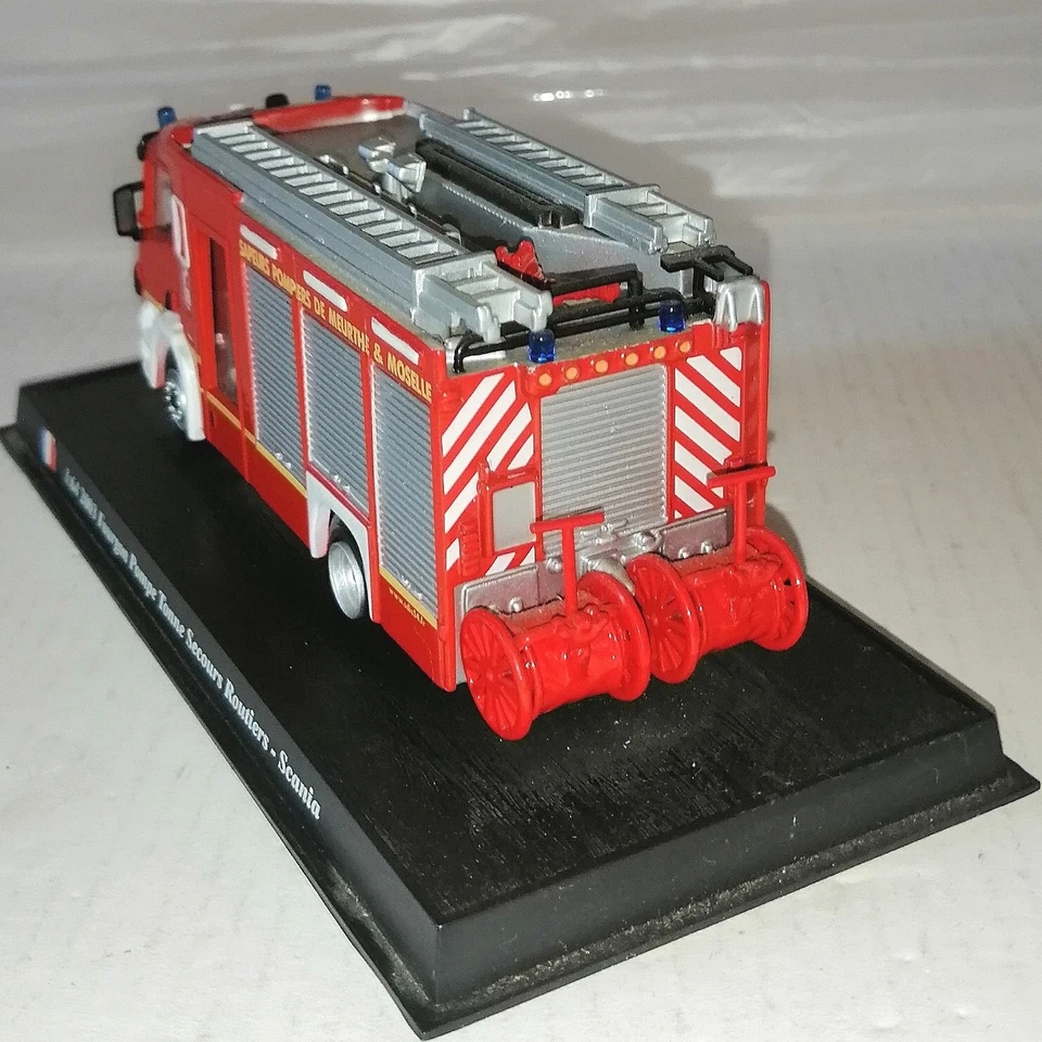 FOURGON POMPE TONNE SECOURS ROUTIERS SCANIA 2003 DEL PRADO SCALA 1/64 - Immagine 3 di 3