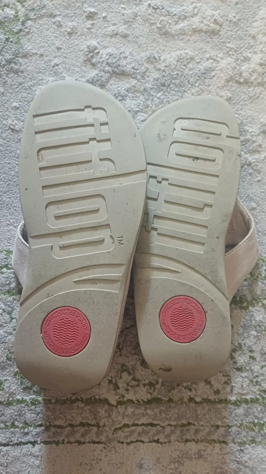Fitflops Shimmery Beige Colour, Size 6 / 39 - Image 3 of 4