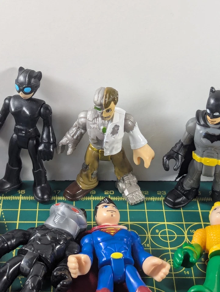 Imaginext / DC Super Heroes & Villains action figures bundle - Image 4 of 4