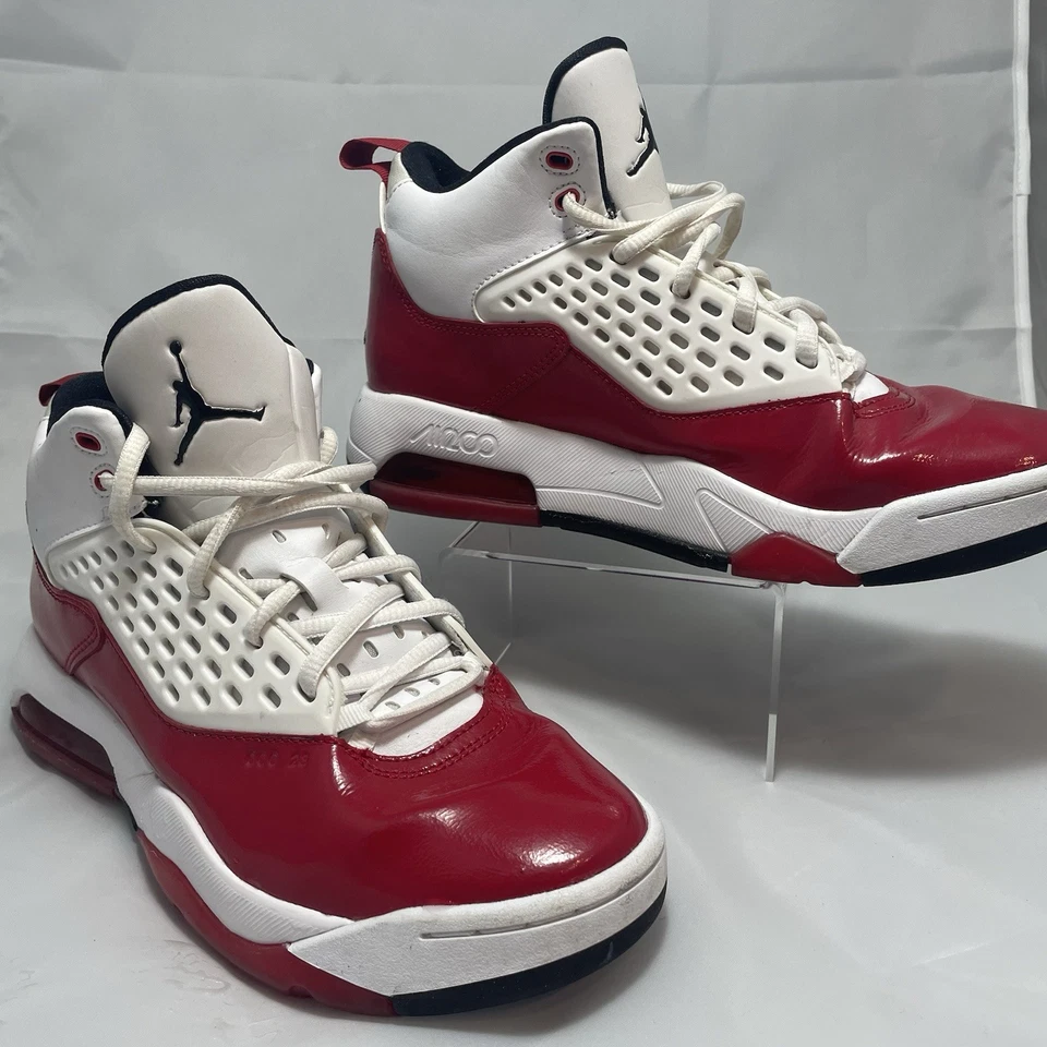 Nike Air Jordan Max Aura 2 Red White Black Youth 7 US (EU 40) - Used Air Max - Image 3 of 4