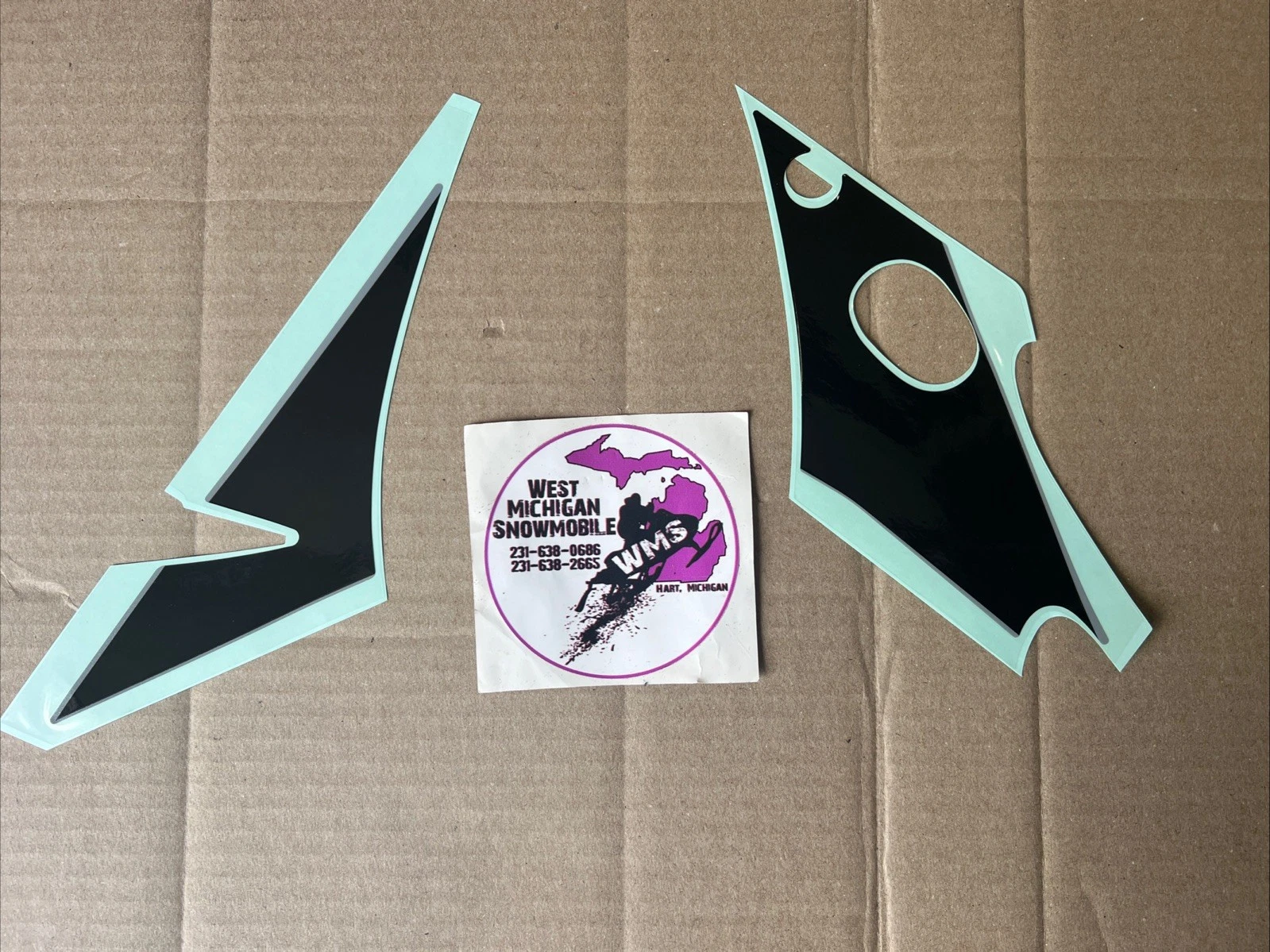 TAPE SET,SIDE COWL CTR,L (BL CK,GRAY) *{BODY COLOR:CB8}*