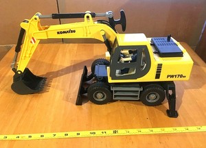 komatsu toy excavator