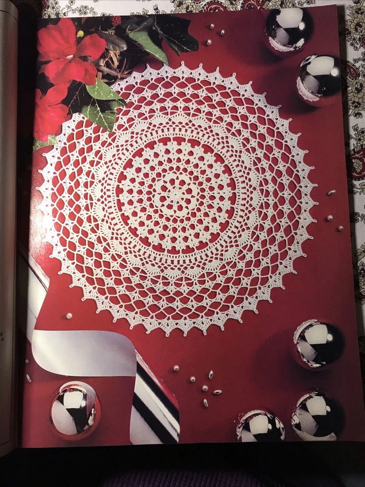 Magic Crochet Magazine Oct. 1992 Number 80 Tree Trims, Bouquets, placemats - Image 4 of 4